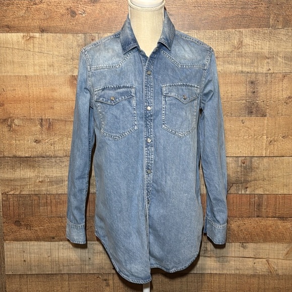 Madewell Denim Snap-Button Western Shirt in Percy Wash size XXS - Picture 3 of 12